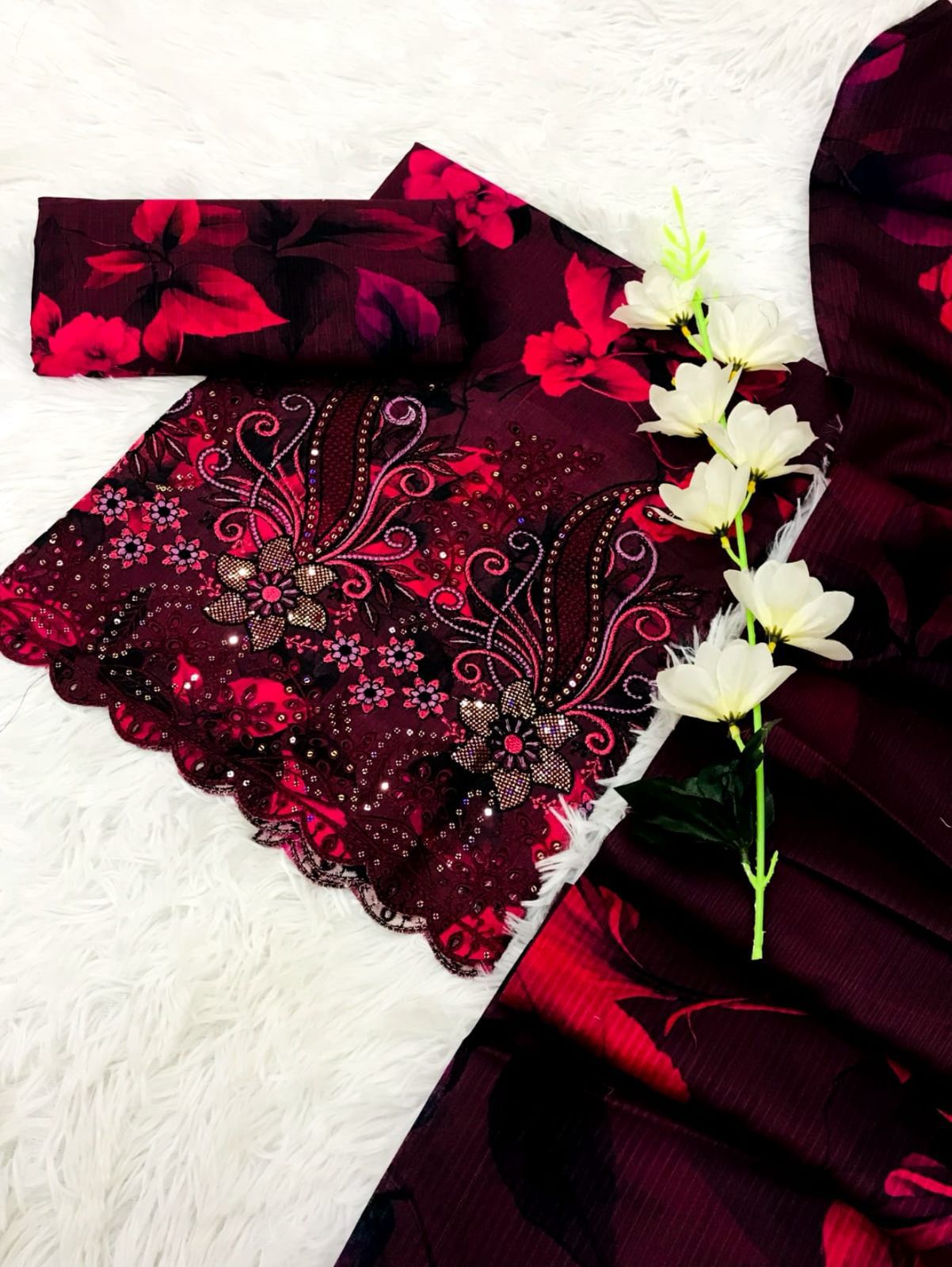 Chikankari With Fancy Daman