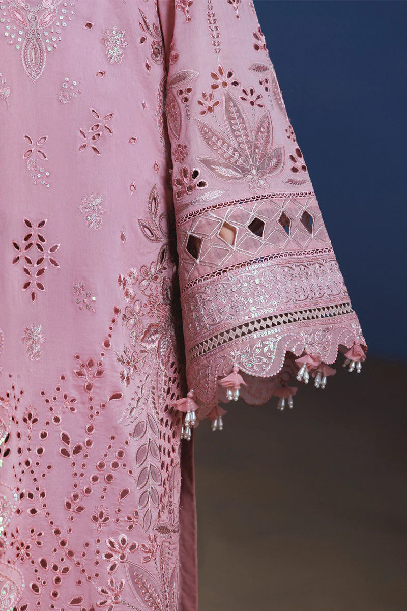 New Embroidery beautiful Artical Lawn 3pc