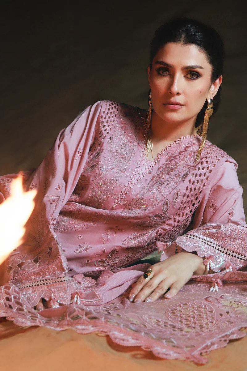 New Embroidery beautiful Artical Lawn 3pc