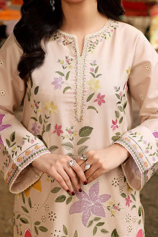 New Embroidery beautiful Artical Lawn 3pc