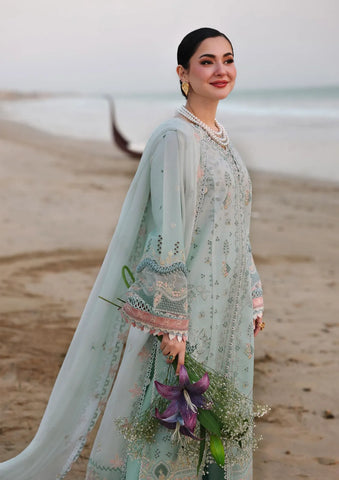 New Embroidery beautiful Artical Lawn 3pc