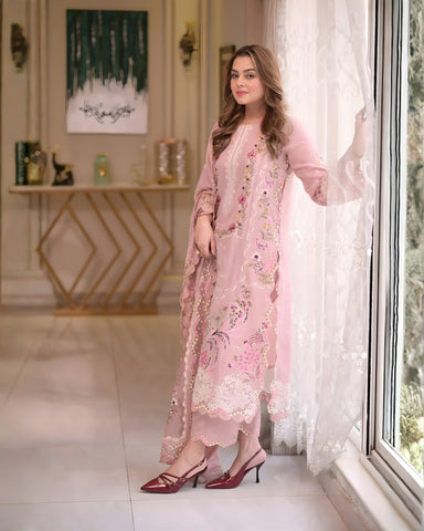 Royal Embroidery Lawn 3pc