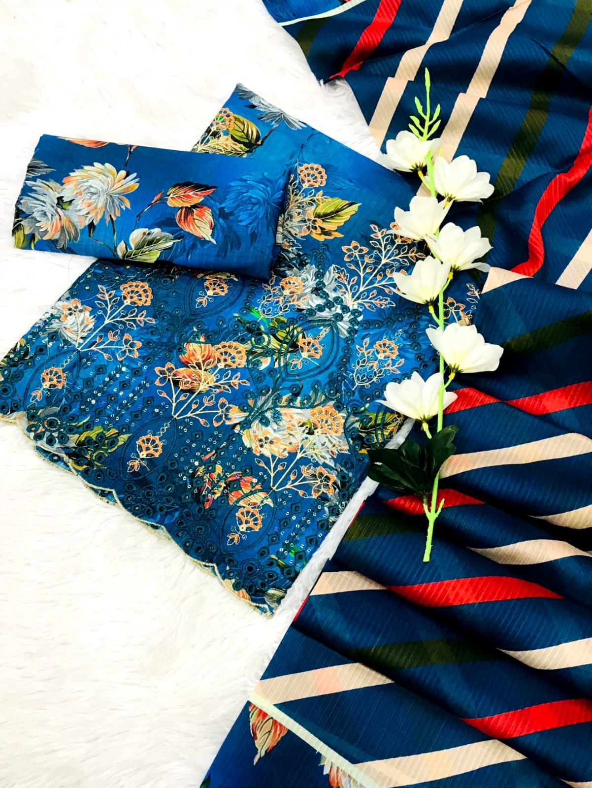 Chikankari with fancy daman 3pc lawn