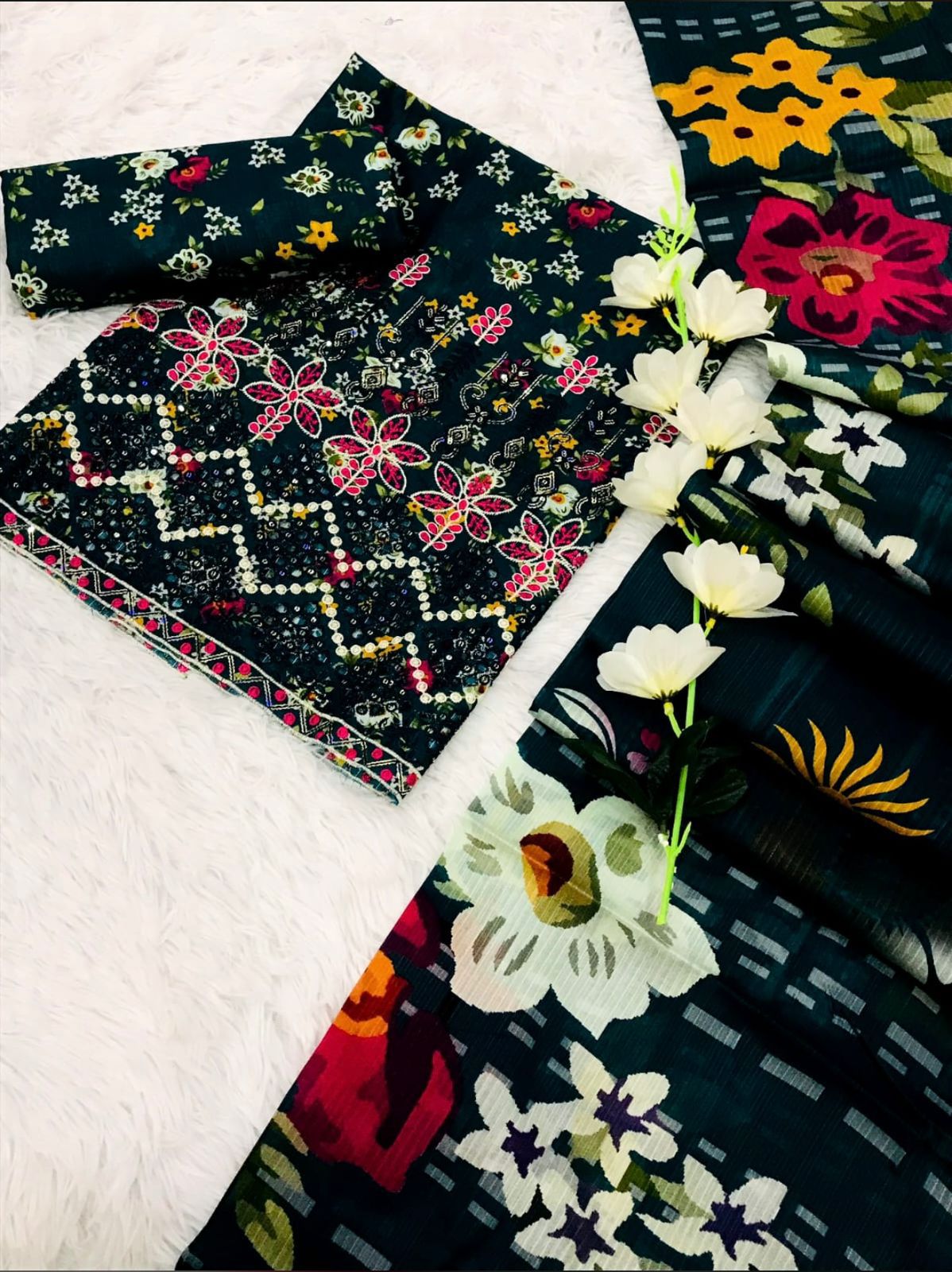 Chikankari with fancy daman 3pc Lawn